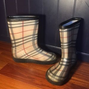 Burberry rubber boots size  us 13 (31/32)